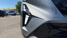 Renault Rafale E-Tech FHEV Iconic Esprit Alpine 5dr Auto 4C Hybrid Estate